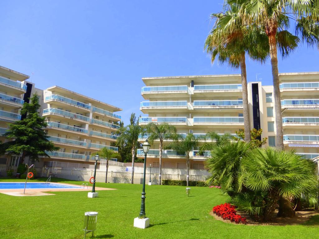 Rentalmar Ventura Village Salou Exterior photo